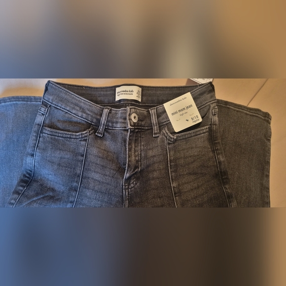 Abercrombie High rise mini mom jeans - Picture 4 of 7